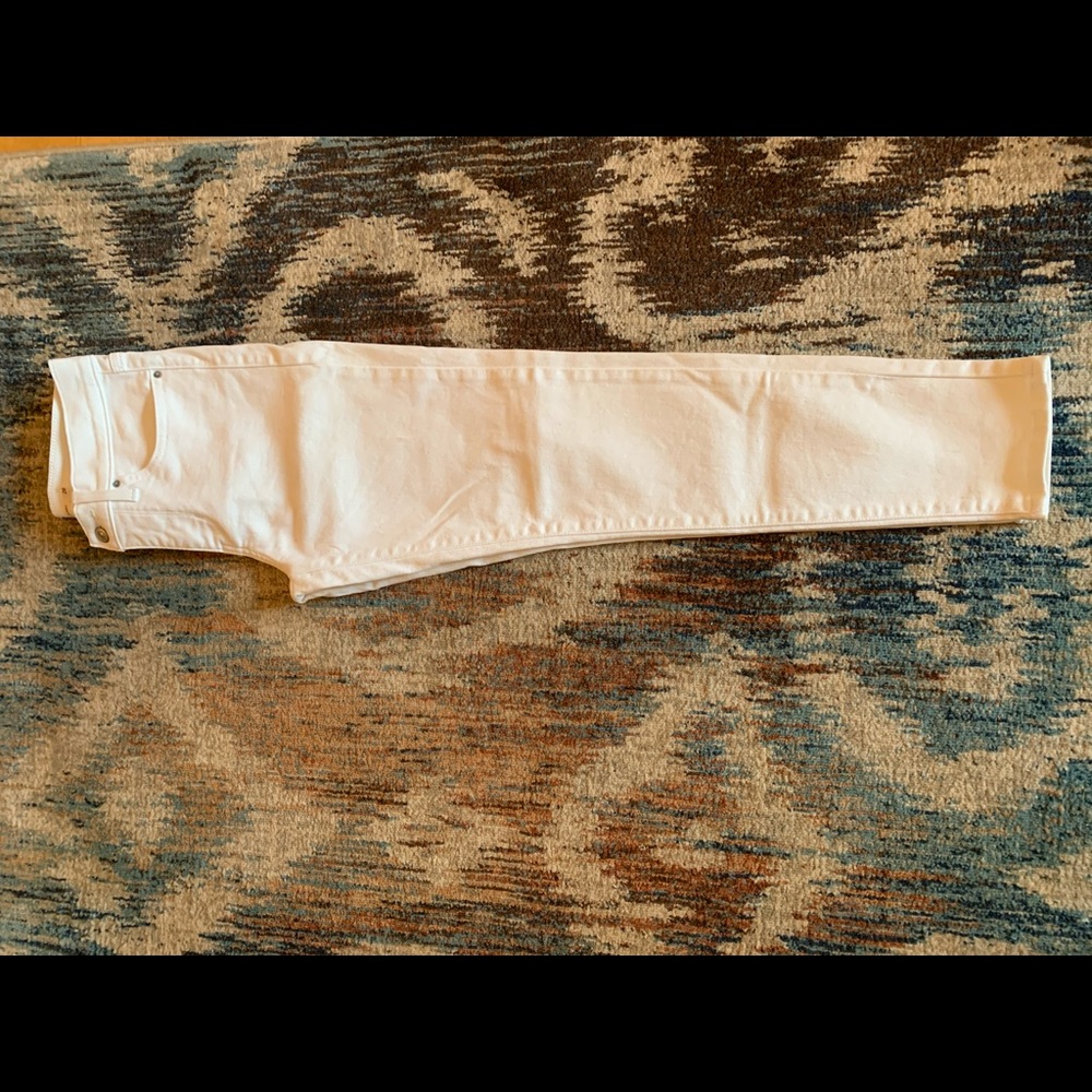 Levi's Women's Skinny Jeans in Cream - Picture 5 of 10